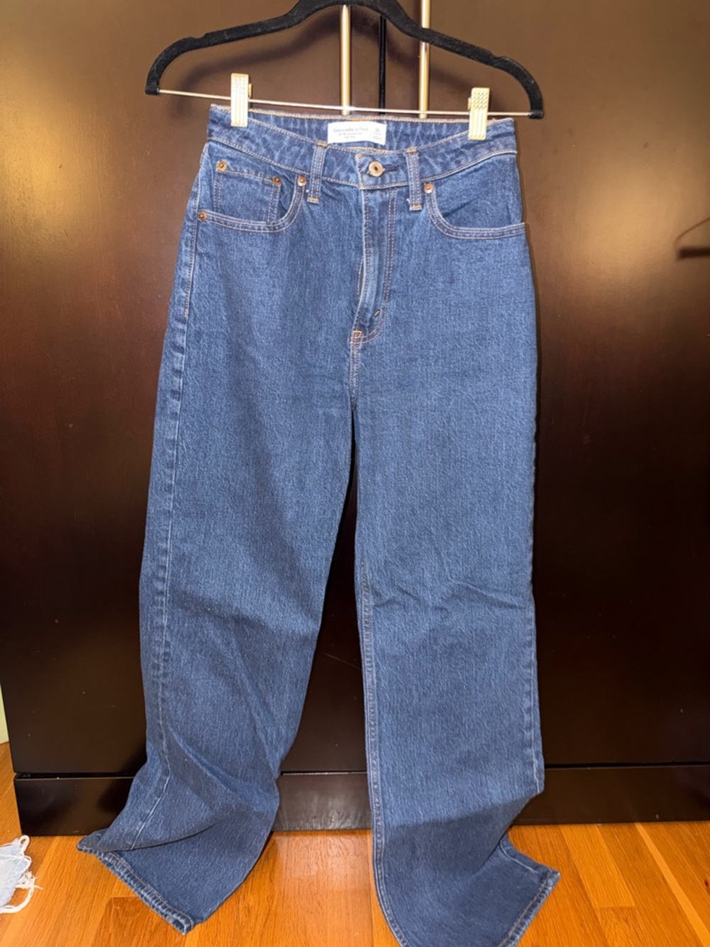 Abercrombie & Fitch Dark Wash Jean 90s relaxed curve love